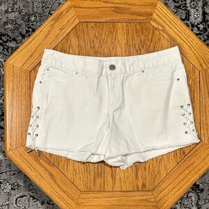 *CACHE* White Side Lace-Up Jean Shorts NWT Size 8